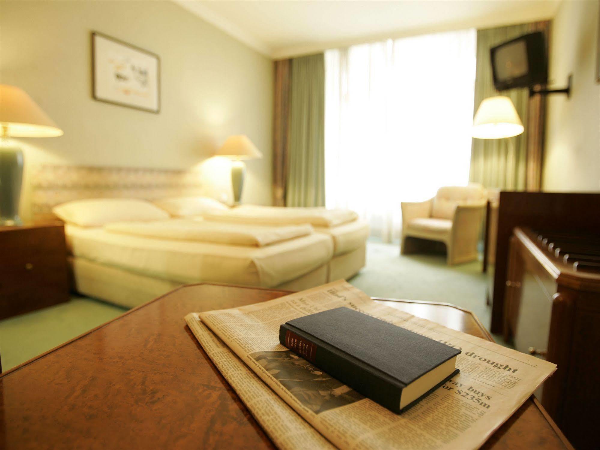 Hotel Deutsches Theater Munich Luaran gambar